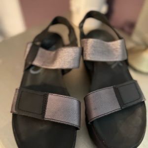 OTBT Nova Platform Sandals